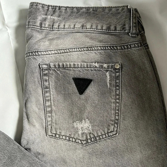 Boyfriend Distressed Mid-rise Y2K Jeans, Size  30 - Picture 2 of 12